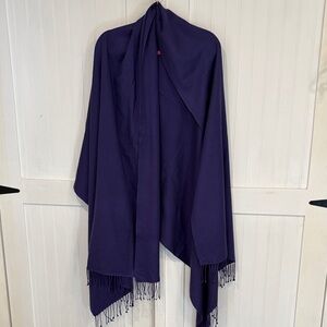 Fownes Elegant, royal Purple shawl/scarf 50% silk 50% cashmere. Fringe bottom.